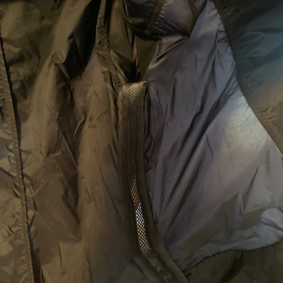 ~sold~ Lululemon | Black Breathable Jacket - Picture 4 of 5